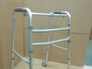 Vitea Care Balkonik rehabilitacyjny z 4 kółkami - chodzik 9