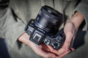 Aparat Canon EOS R8 + RF 24-50 mm f/4.5-6.3 IS STM (5803C013) 13