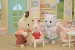 Sylvanian Families Sylvanian Families Sunny Castle Nursery 5743 26