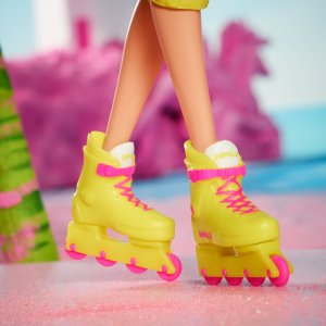 Lalka Barbie Barbie Signature Margot Robbie na rolkach (HRB04) 4