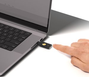 Yubico YubiKey 5C NFC FIPS - USB-C 4