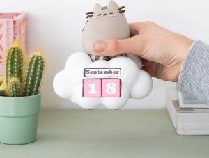 Pusheen - Wieczny kalendarz 3D z kolekcji Purrfect Love 2