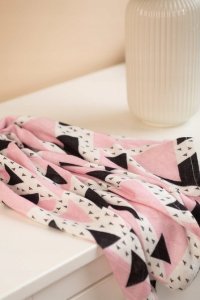 Sensillo PIELUCHA BAMBUS TRÓJKĄT RÓŻOWY 75x75 5