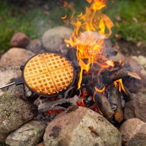 Esschert Design WAFFLE IRON 13