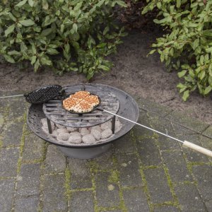 Esschert Design WAFFLE IRON 5