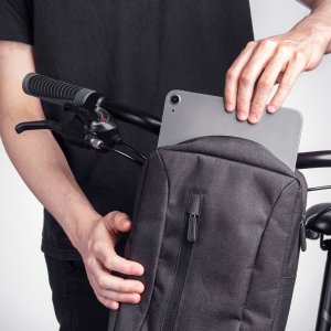 Wozinsky Sakwa torba rowerowa na tablet mocowana na kierownicę z paskiem na ramię szara Sakwa torba rowerowa na tablet mocowana na kierownicę z paskiem na ramię szara 7