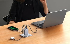 Ładowarka Ugreen Nexode Pro 1x USB-A 2x USB-C  (UGR1837) 5