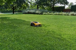 Robot koszący Stiga A 750 8