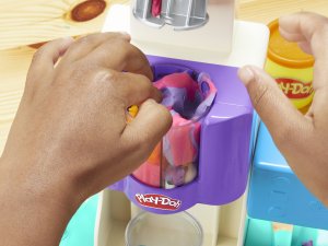 Play-Doh PLAY-DOH playset rainbow swirl ice cream 32
