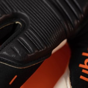 Uhlsport Rękawice bramkarskie Speed Contact Absolutgrip Reflex czarne 101126201 9,5 4