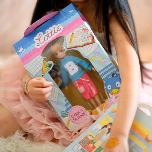 Pearson Education Limited Lottie lalka uczeń B 6