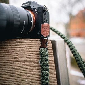 BCB C-ROPE Kameragurt Traveler aus Paracord 140cm Military Olive retail 5