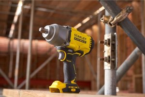 Klucz udarowy Stanley SFMCF940B 18 V 1/2" 9