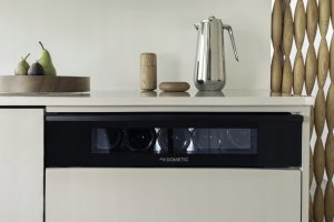 Chłodziarka do wina Dometic DrawBar5C winiarka do zabudowy meblowej 3