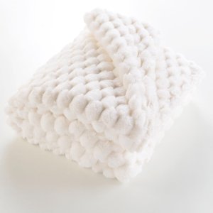 Douceur d`Interieur Pikowany koc z pluszowego materiału, FROSTY 2