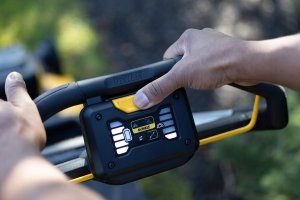 Kosiarka akumulatorowa Dewalt DCMWP134N-XJ 8