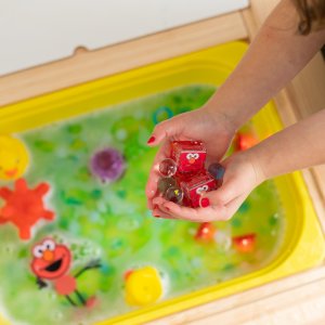 Glo Pals Glo Pals, Kostki sensoryczne świecące w wodzie - Elmo, 4 szt. 4
