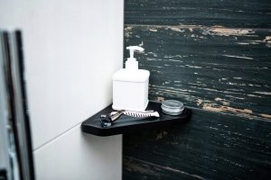 Kuchinox Półka łazienkowa ścienna narożna 20,1x20,1x39cm płaska czarna APO 3