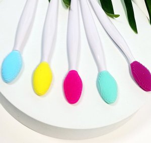 Yeye Silikonowa szczoteczka do peelingu i masażu ust 5
