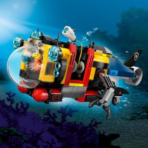 LEGO City Zestaw z helikopterem, wozem strażackim i łodzią podwodną (60462) 6