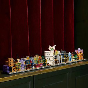 LEGO Harry Potter Magiczne sklepy na Ulicy Pokątnej (76444) 2
