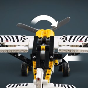 LEGO Technic Samolot transportowy (42198) 7