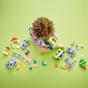 LEGO Duplo Przygoda z interaktywnym pociągiem (10427) 8
