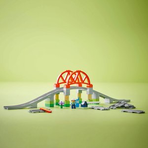 LEGO Duplo Most i tory kolejowe — zestaw rozszerzający (10426) 2
