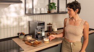 Ekspres ciśnieniowy Cecotec FreeStyle Latte T 3