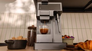 Ekspres ciśnieniowy Cecotec FreeStyle Latte T 4