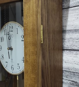 JVD Zegar ścienny JVD NR24020.78 drewniany z kurantaki 68 cm . 4
