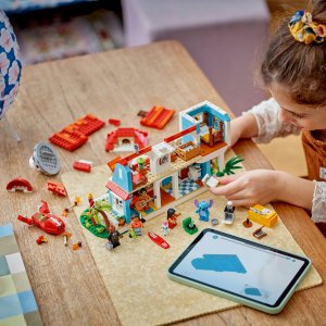 LEGO Disney Domek na plaży Lilo i Stitcha (43268) 3