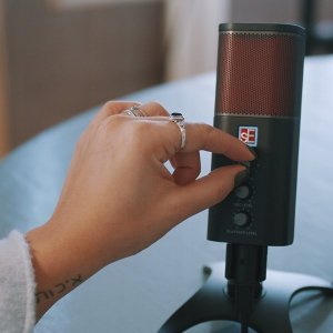 Mikrofon Relacart sE NEOM USB - Mikrofon pojemnoĹ›ciowy USB 4
