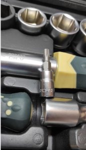 Zestaw narzędzi Rockforce Zestaw narzędzi 125+6el. 1/4", 3/8", 1/2" Premium 7