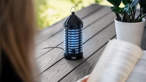 Teesa Lampa owadobójcza elektryczna UV rażąca komary muchy meszki owady TEESA 8