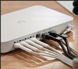 Terminal sieciowy Ubiquiti UBNT Gateway Fiber 8
