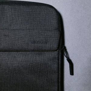 Etui Incase Incase Crosstown Sleeve with Woolenex - Pokrowiec z kieszenią MacBook Pro 14" (M4/M3/M2/M1/2024-2021) (Black) 15