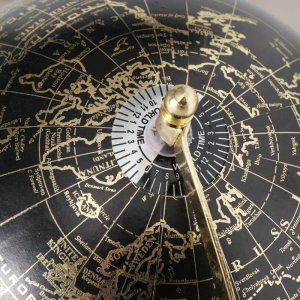 Boltze Decorative object Globe, Globe, with stand, H 31 cm, Paper, Iron powder coated, Polyresin mixed materials colour-mix 5