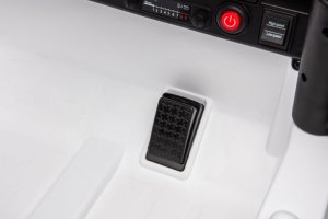 LeanToys Auto Na Akumulator Toyota FJ Biała 4x4 4