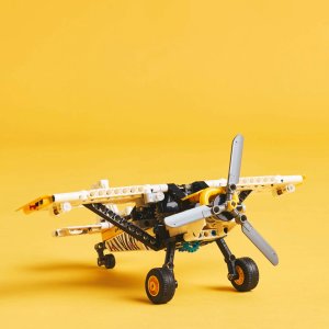 LEGO Technic Samolot transportowy 4 szt. (42198) 2