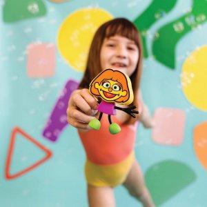 Soxo Glo Pals, Postać do kąpieli Julia - zestaw z dwiema kostkami sensorycznymi świecącymi w wodzie 2