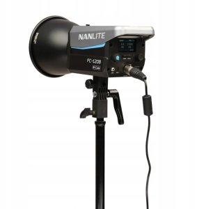 Lampa studyjna Multiblitz Nanlite FC-120B Bi-Color Leuchte 3