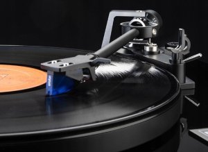 Gramofon Dual Gramofon Dual CS 618Q Black Glossy 7