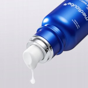 Apis MEDICUBE_One Day Exosome Shot 7500 rewitalizujące serum z mikroigłami 30ml 6