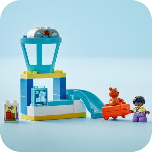 LEGO Duplo Pierwszy raz na lotnisku (10443) 4