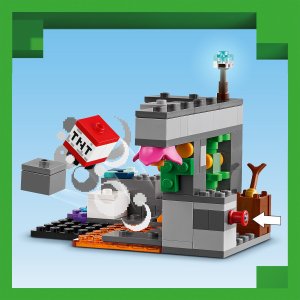 LEGO Minecraft Spotkanie ze strażnikiem (21274) 5