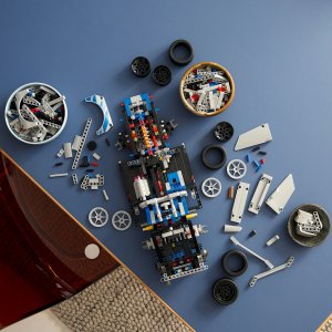 LEGO Technic Samochód Nissan Skyline GT-R (R34) z filmu Fast & Furious (42210) 3