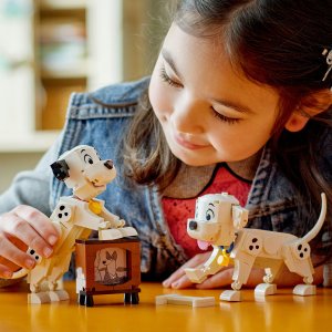 LEGO Disney 101 dalmatyńczyków — Szczeniaczki Szczęściarz i Penny (43271) 2