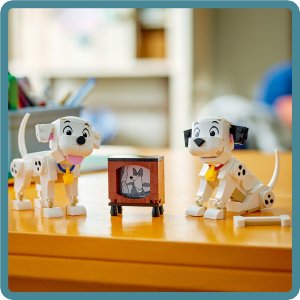 LEGO Disney 101 dalmatyńczyków — Szczeniaczki Szczęściarz i Penny (43271) 5
