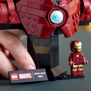 LEGO Marvel Popiersie Iron Mana MK4 (76327) 4